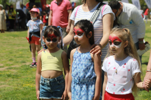 “ÇOCUK ŞENLİĞİ” UMURÇA PARKI`NDA COŞKU İLE KUTLANDI