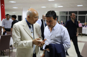 BAŞKAN ARAS ŞEHİT YAKINLARI, GAZİLER VE GAZİ YAKINLARI İLE İFTARDA BULUŞTU