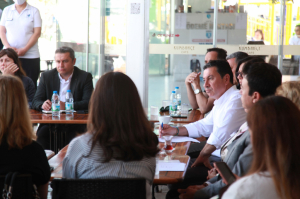 BAŞKAN ARAS MAHALLE ZİYARETLERİNE DEVAM EDİYOR