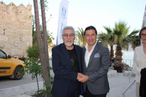 BAŞKAN ARAS, STK VE BASIN MENSUPLARI İLE İFTARDA BULUŞTU