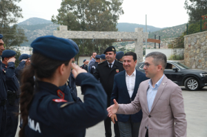 BODRUM İLÇE PROTOKOLÜ HALKLA BAYRAMLAŞTI