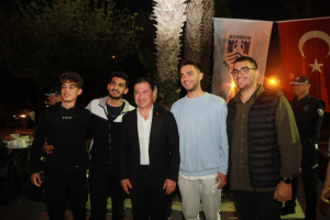 BODRUM BELEDİYESİ’NİN DÜZENLEDİĞİ İFTARA BİNLERCE KİŞİ KATILDI