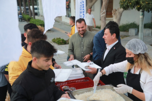 BODRUM BELEDİYESİ’NİN DÜZENLEDİĞİ İFTARA BİNLERCE KİŞİ KATILDI