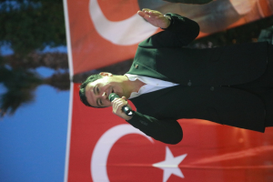 BODRUM BELEDİYESİ’NİN DÜZENLEDİĞİ İFTARA BİNLERCE KİŞİ KATILDI