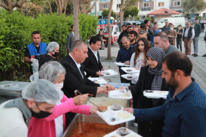 BODRUM BELEDİYESİ’NİN DÜZENLEDİĞİ İFTARA BİNLERCE KİŞİ KATILDI