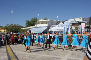 HALİKARNASSOS İKİ YAKA KÜLTÜR FESTİVALİ’NDEN RENKLİ GÖRÜNTÜLER