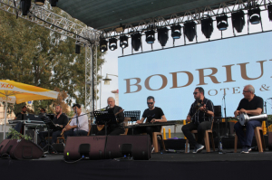 HALİKARNASSOS İKİ YAKA KÜLTÜR FESTİVALİ’NDEN RENKLİ GÖRÜNTÜLER
