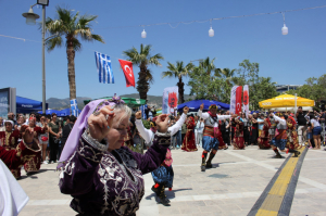 HALİKARNASSOS İKİ YAKA KÜLTÜR FESTİVALİ’NDEN RENKLİ GÖRÜNTÜLER
