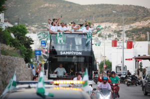 ŞAMPİYON BODRUMSPOR’A COŞKULU KUTLAMA