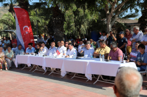 BAŞKAN ARAS, TURGUTREİS’TE HALKLA BULUŞTU