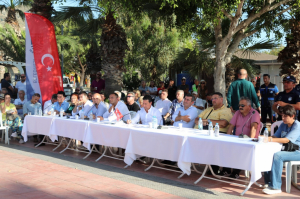 BAŞKAN ARAS, TURGUTREİS’TE HALKLA BULUŞTU