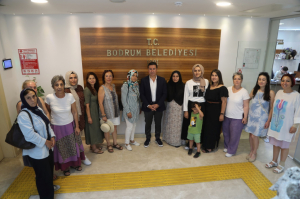 BAŞKAN ARAS KADIN MAHALLE SÖZCÜLERİ İLE BULUŞTU