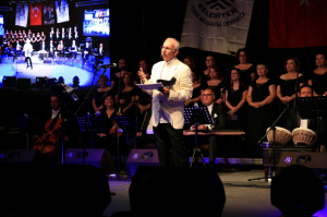 BELEDİYE KOROSUNDAN MUHTEŞEM KONSER