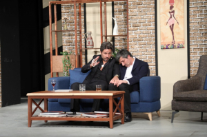 “YALANCI ARANIYOR” OYUNUNUN GALASI YAPILDI