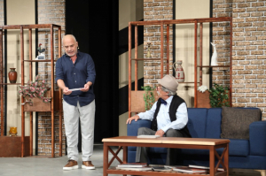 “YALANCI ARANIYOR” OYUNUNUN GALASI YAPILDI