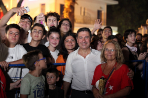 BÜYÜK ZAFERE YAKIŞIR KUTLAMA