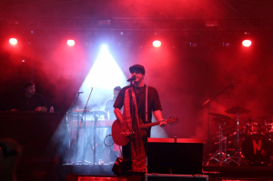 BÜYÜK ZAFERE YAKIŞIR KUTLAMA