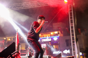 BÜYÜK ZAFERE YAKIŞIR KUTLAMA