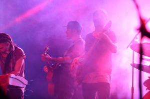 BÜYÜK ZAFERE YAKIŞIR KUTLAMA