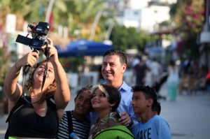 BAŞKAN ARAS, MAHALLE ZİYARETLERİNE DEVAM EDİYOR