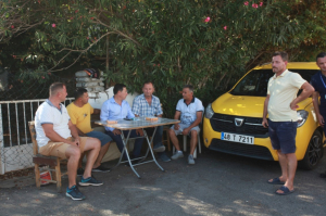 BAŞKAN ARAS, MAHALLE ZİYARETLERİNE DEVAM EDİYOR