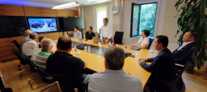 HAYIRSEVER VATANDAŞLARA PLAKETLERİ TAKDİM EDİLDİ