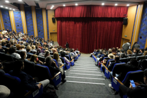 BELEDİYE ŞEHİR TİYATROSU HER HAFTA KAPALI GİŞE