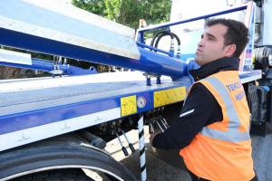 MOLOZ ATIK KONTEYNERLERİ DEVREYE GİRDİ