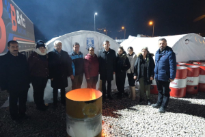 DEPREM BÖLGESİNDEKİ ACILARI, BODRUM’UN İYİ KALBİ DİNDİRİYOR