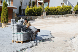 BELEDİYE EKİPLERİ HER SOKAĞA GİRECEK