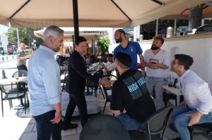 BAŞKAN ARAS’TAN GENÇLERLE BAYRAM ZİYARETİ