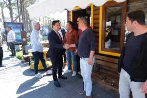 BAŞKAN ARAS’TAN GENÇLERLE BAYRAM ZİYARETİ