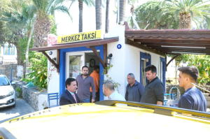 BAŞKAN ARAS’TAN GENÇLERLE BAYRAM ZİYARETİ