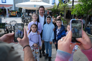 BAŞKAN ARAS, PERSONELİYLE BAYRAMLAŞTI