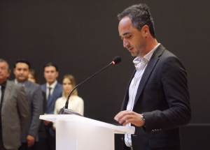 MEMURLUĞA GEÇENLER YEMİN ETTİ, EMEKTAR PERSONELLER UNUTULMADI