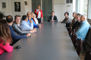 MEMURLUĞA GEÇENLER YEMİN ETTİ, EMEKTAR PERSONELLER UNUTULMADI