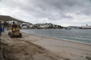 BELEDİYE HALK PLAJLARINDA SON HAZIRLIKLAR