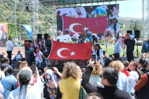 “ÇOCUK ŞENLİĞİ” COŞKU İLE KUTLANDI