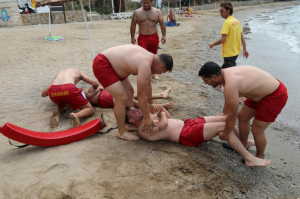 BELEDİYE HALK PLAJLARINDA GÖREV ALACAKLAR