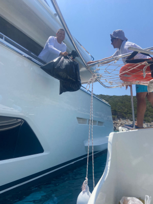 BELEDİYEDEN, ADA VE KOYLARDA TEMİZLİK