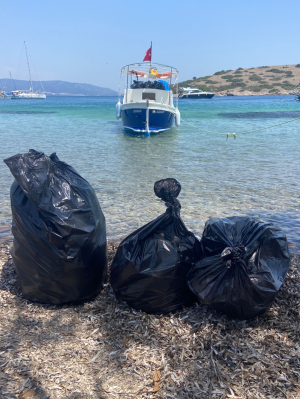 BELEDİYEDEN, ADA VE KOYLARDA TEMİZLİK