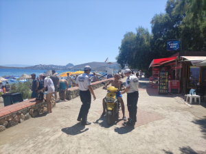 TRAFİK ZABITA EKİPLERİ DENETİMLERİNİ SÜRDÜRÜYOR