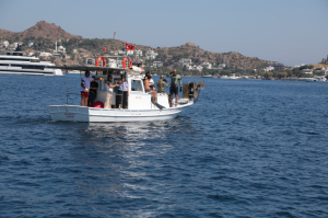 YALIKAVAK’TA DENİZ DİBİ TEMİZLİĞİ