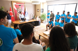 TARIM KAMPI ÖĞRENCİLERİNDEN BAŞKAN ARAS’A ZİYARET