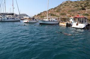 GÜMÜŞLÜK’TE DENİZ DİBİ TEMİZLİĞİ