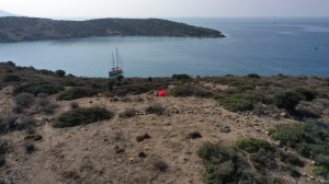 ADA VE KOYLARA TÜRK BAYRAĞI
