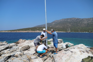 ADA VE KOYLARA TÜRK BAYRAĞI