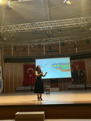 BELEDİYE ÇALIŞANLARINA KVKK EĞİTİMİ