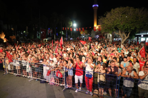 BODRUM MEYDANLARINDA ZAFER BAYRAMI COŞKUSU