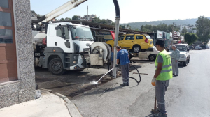 BELEDİYEDEN KANAL AÇMA VE TEMİZLİK ÇALIŞMASI